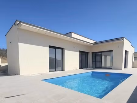 maison 4 pièces avec piscine en location ferrals-les-corbieres