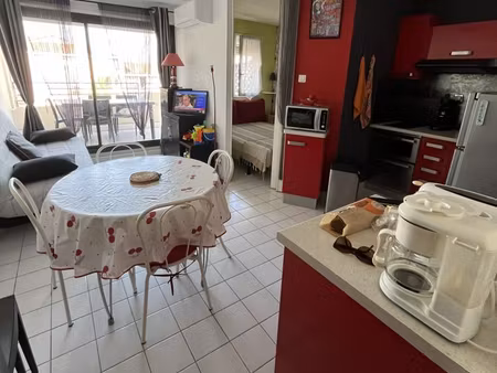 appartement 2 pièces 28 m² + terrasse 8 m²