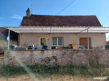 maison 6 pièces 85 m²