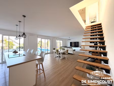 maison 7 pièces 200 m²