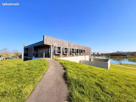 bureaux 120 m² chasseneuil du poitou