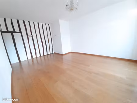 appartement 2 pièces 64 m²