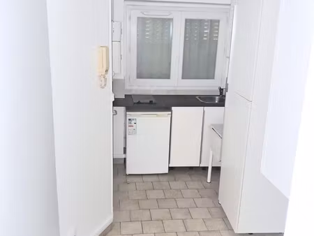 studio rdc – 10m² – centre de massy – proche rer & commodités