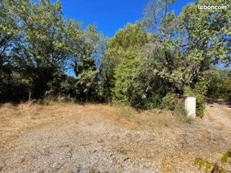 terrain 625 m² auriol