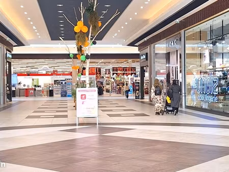 commerce 170 m²