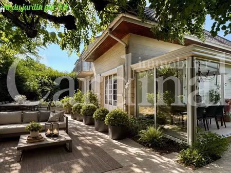 maison 6 pièces 135 m²