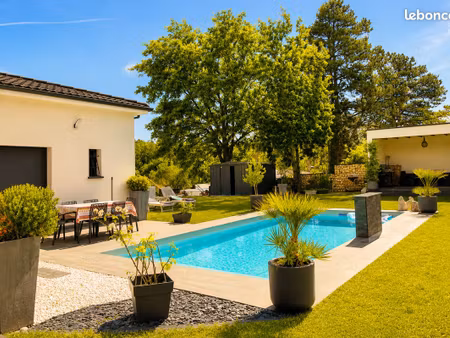 maison 5 pièces 144 m²