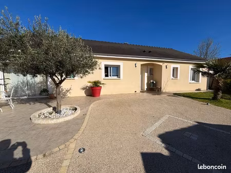 très belle maison familiale
