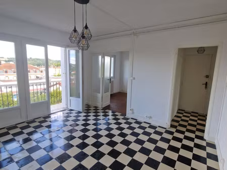 t2 bis quartier residentiel