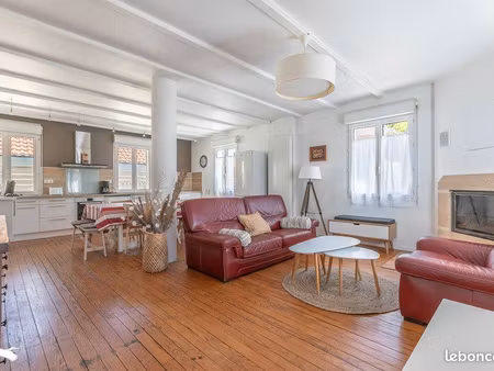 maison 7 pièces 195 m²