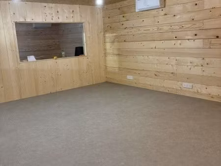 local professionnel 165 à 330 m² – entrepôt avec pont roulant 8t – cognin (73) – accès rap