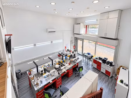 local commercial 96 m² marseille