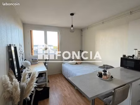 studio 1 pièce 19 m²