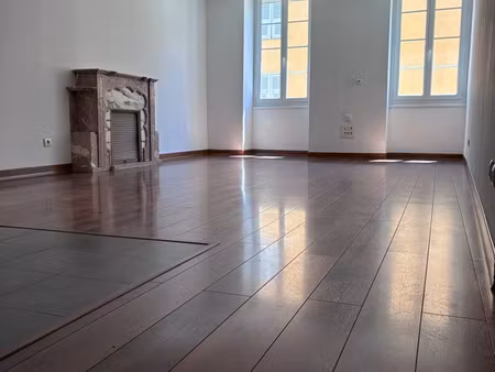 rare bastia rue napoléon superbe t3 95m2