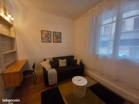 studio 1 pièce 18 m²
