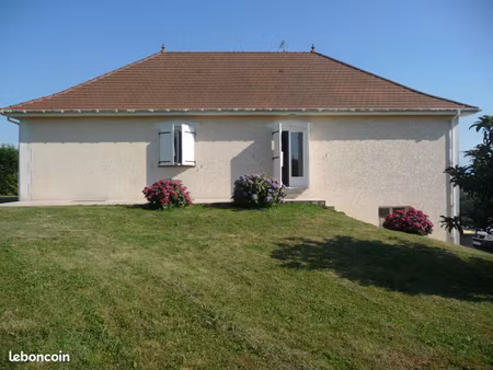 maison t5 de plain-pied  vue pyrénées et sous-sol 140 m²  sans vis a vis