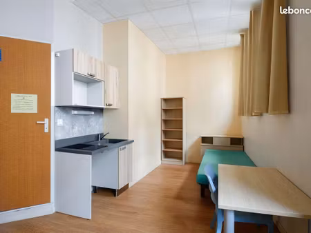 studio 1 pièce 18 m²
