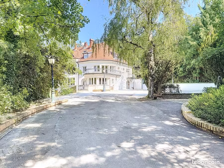 bel appartement 2/3 chambre dans résidence avec piscine