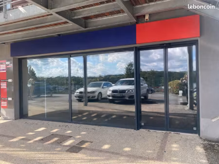 local 77 m² sanilhac