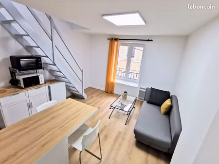 à louer – charmant duplex meublé rénové – angers centre – 24 m² – 630 cc