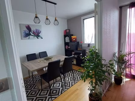 appartement t3 lumineux - non meublé - 70m2