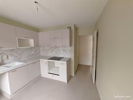 t3 en duplex -centre-ville d’aix les bains