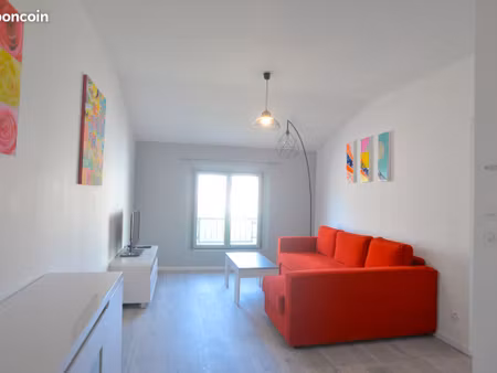 carpentras t2 meuble 55 m2
