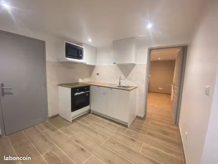 à louer – appartement f3 meublé de 40 m² avec terrasse – sartrouville (rer a)