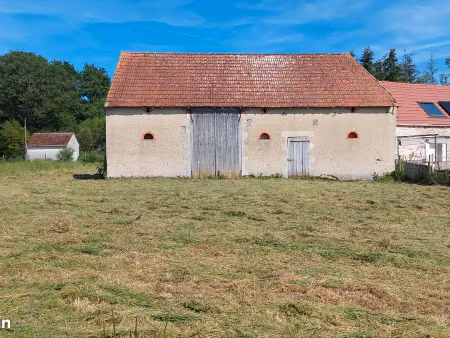 très belle grange avec terrain de 821 m² – très fort potentiel de rénovation