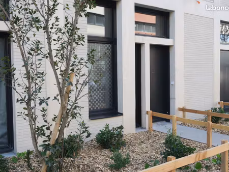 appartement de 2020 meublé et très bien situé