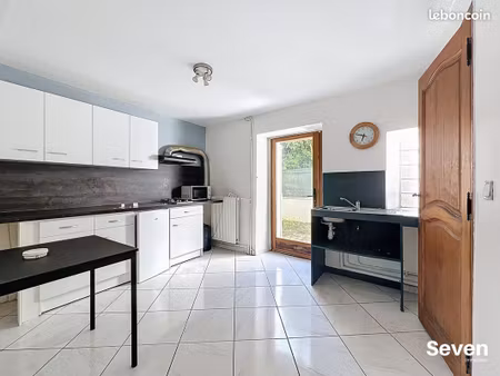 appartement 1 pièce 25 m²