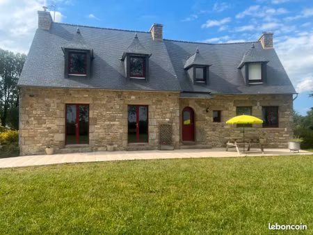 propriété de 2 maisons