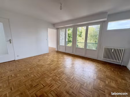 appartement 3 pièces 82 m²
