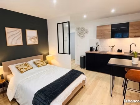 loue studio meublé t1