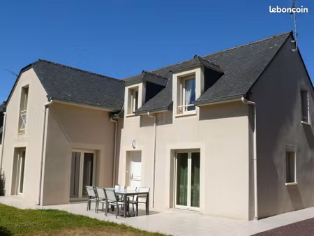 maison 8 pièces 147 m²