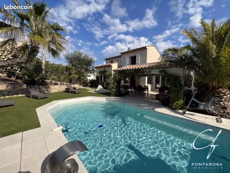 villa 6 pièces 180 m²