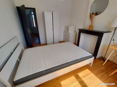 appartement 1 pièce 12 m²