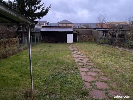 à vendre terrain quartier hôpital