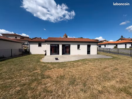 à vendre – villa récente de plain-pied avec jardin et garage – la tourette