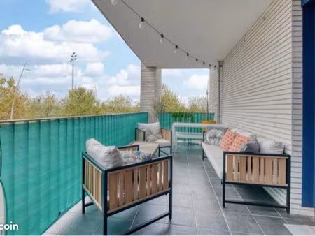 blagnac - t3 rénové avec grande terrasse de 20 m²
