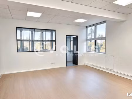 bureaux 194 m²