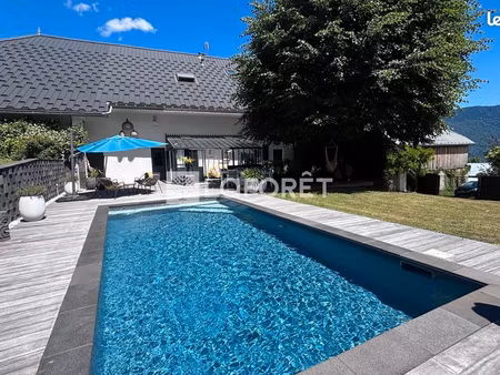 propriété 7 pièces 175 m²