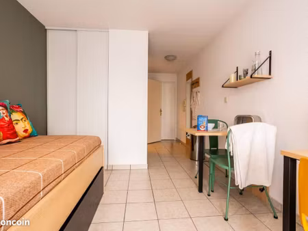 studio 1 pièce 16 m²