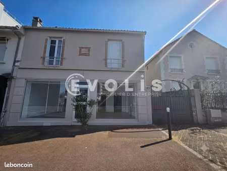 bureaux 308 m²