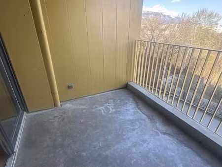 appartement 3 pièces 61 m²