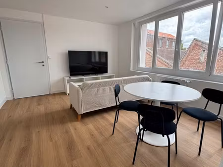 [à louer] appartement 3 chambres refait à neuf avec jardin et garage - lille
