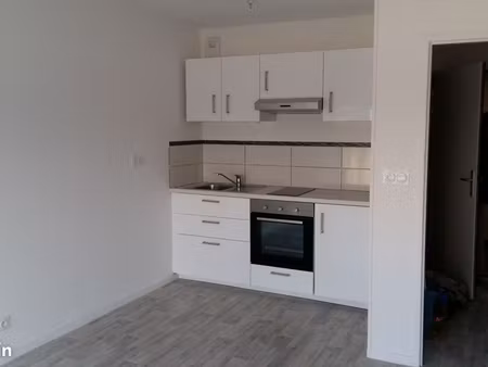 appartement 2 pièces 38 m2 avec balcon et place de parking
