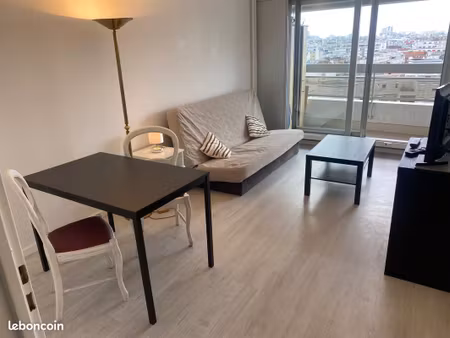 2p 44m2 javel l10/rer c calme vue balcon
