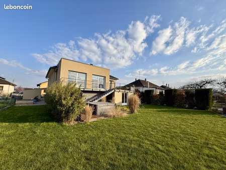 guémar – maison contemporaine rénovée avec vue exceptionnelle