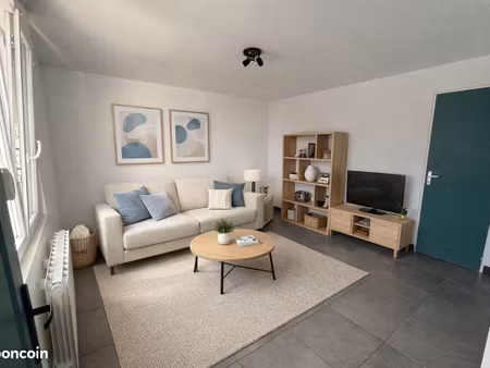 maison avec studio indépendant  dépendances et terrain